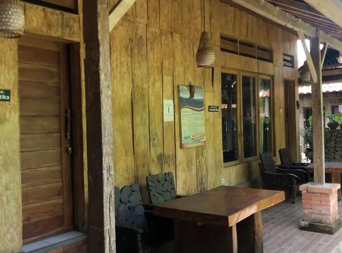 Santika Konukevi Ubud